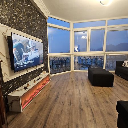 Sky Apartaments City Center 地拉那 外观 照片