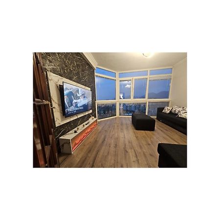 Sky Apartaments City Center 地拉那 外观 照片