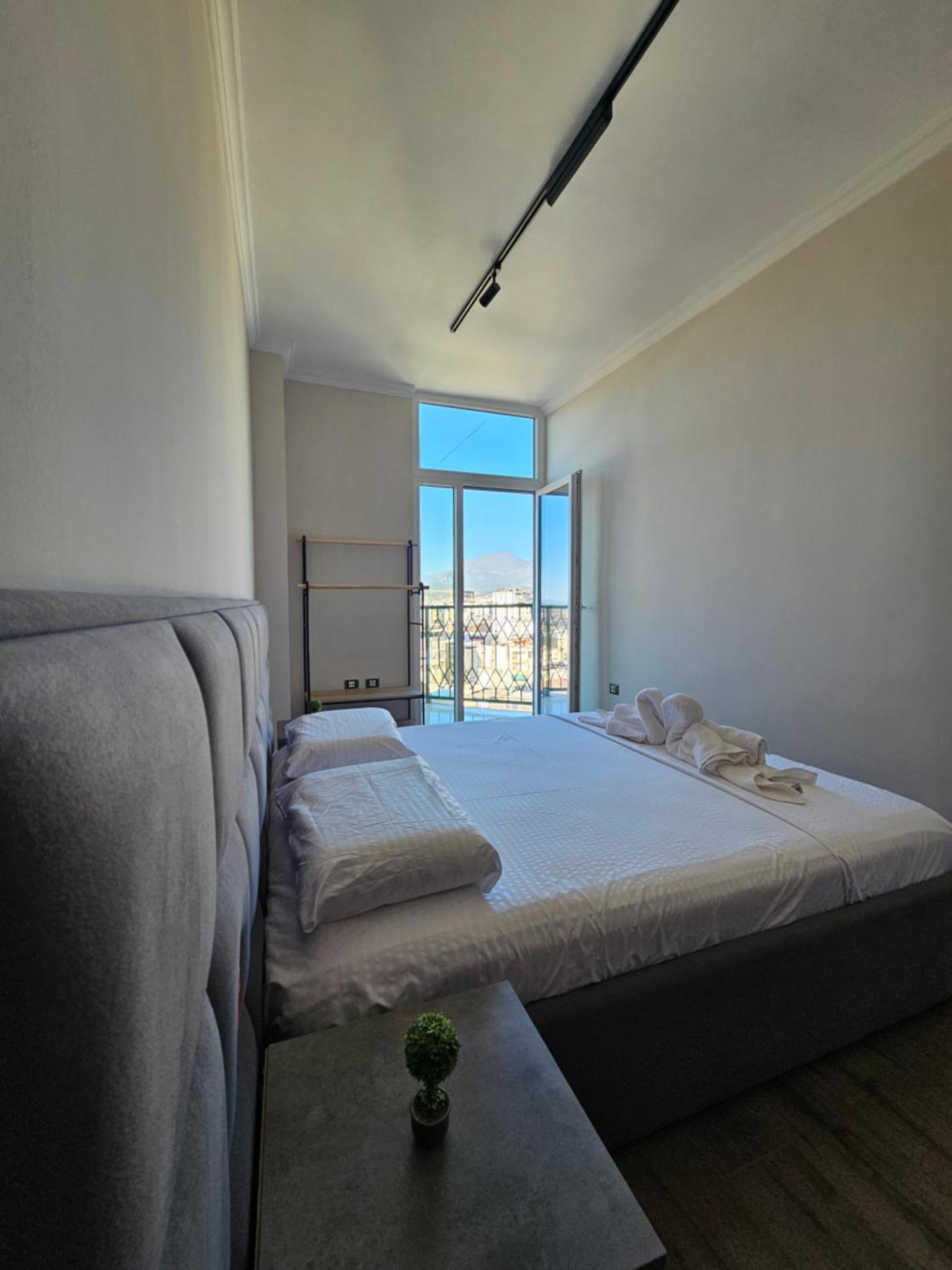 Sky Apartaments City Center 地拉那 外观 照片