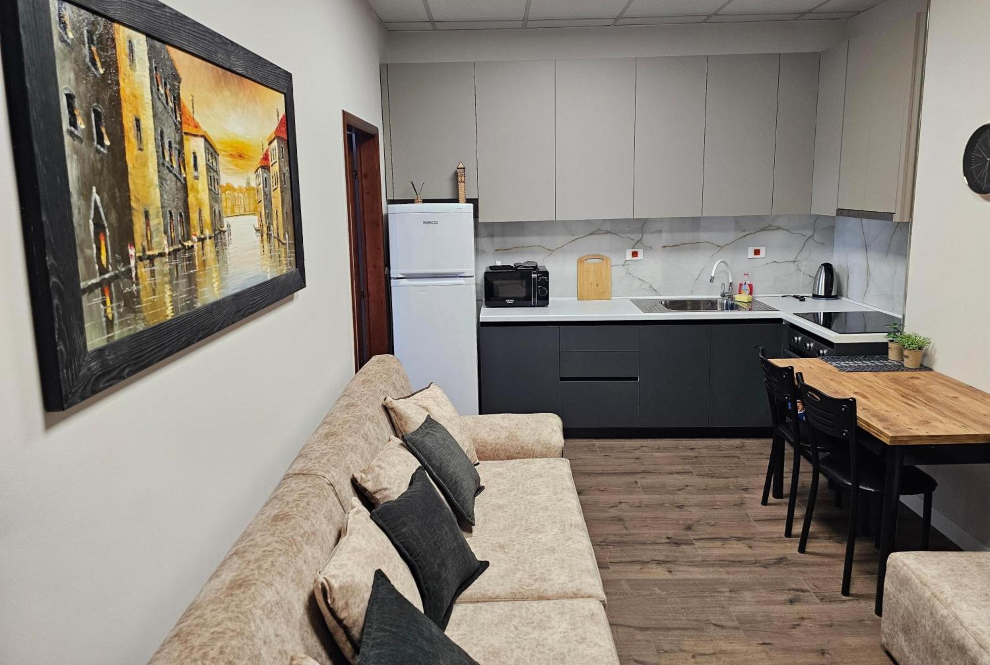 Sky Apartaments City Center 地拉那 外观 照片
