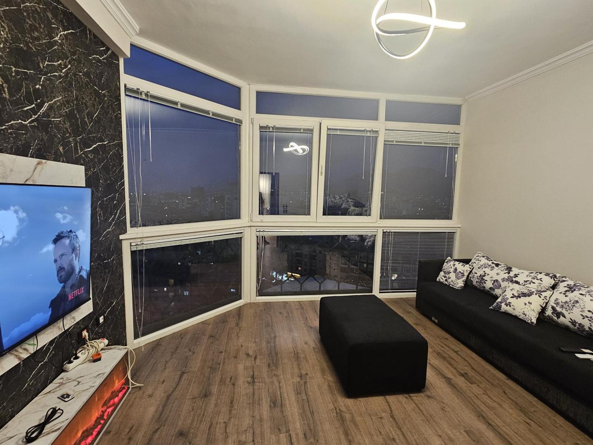 Sky Apartaments City Center 地拉那 外观 照片